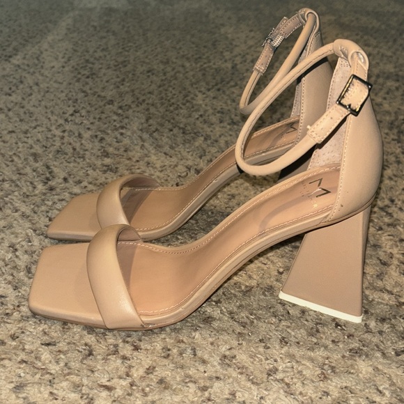 Marc Fisher LTD Denny- color medium natural size 9 - Picture 7 of 10